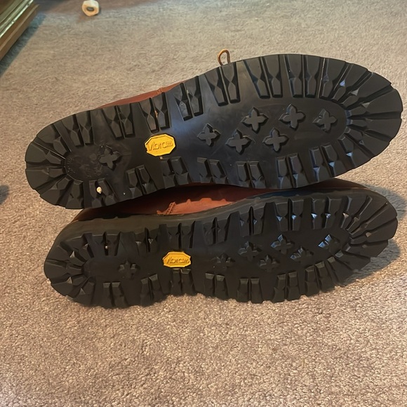 Men’s Insulated Danner work boots. Style number pictured above. - Picture 7 of 8